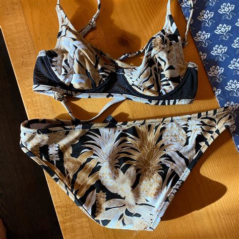 minkpink bikini.